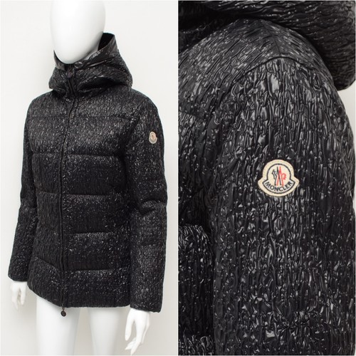 Authentic Women's Moncler Vintage Hooded Black Down Puffer Jacket Size ~S-M