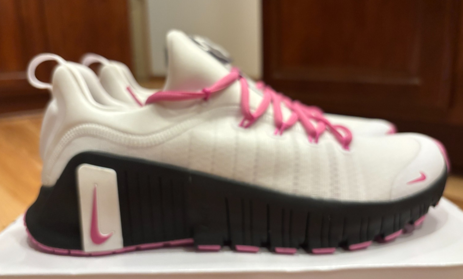 Nike By You Free Metcon 6 White Pink Black IM1373 900 Women's Size 11.5 Men's 10 thumbnail 2