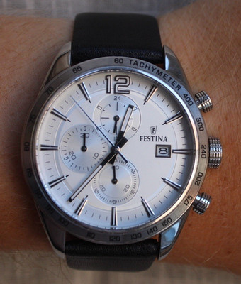 Festina Herren F16760 Quarz Chronograph Datum Tachymeter Leder schwarz/weiß