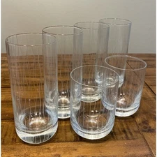 Tabla Crystal Drizzle Set Of 6 Highball Glass (4) and Lowball Glass (2). Excell