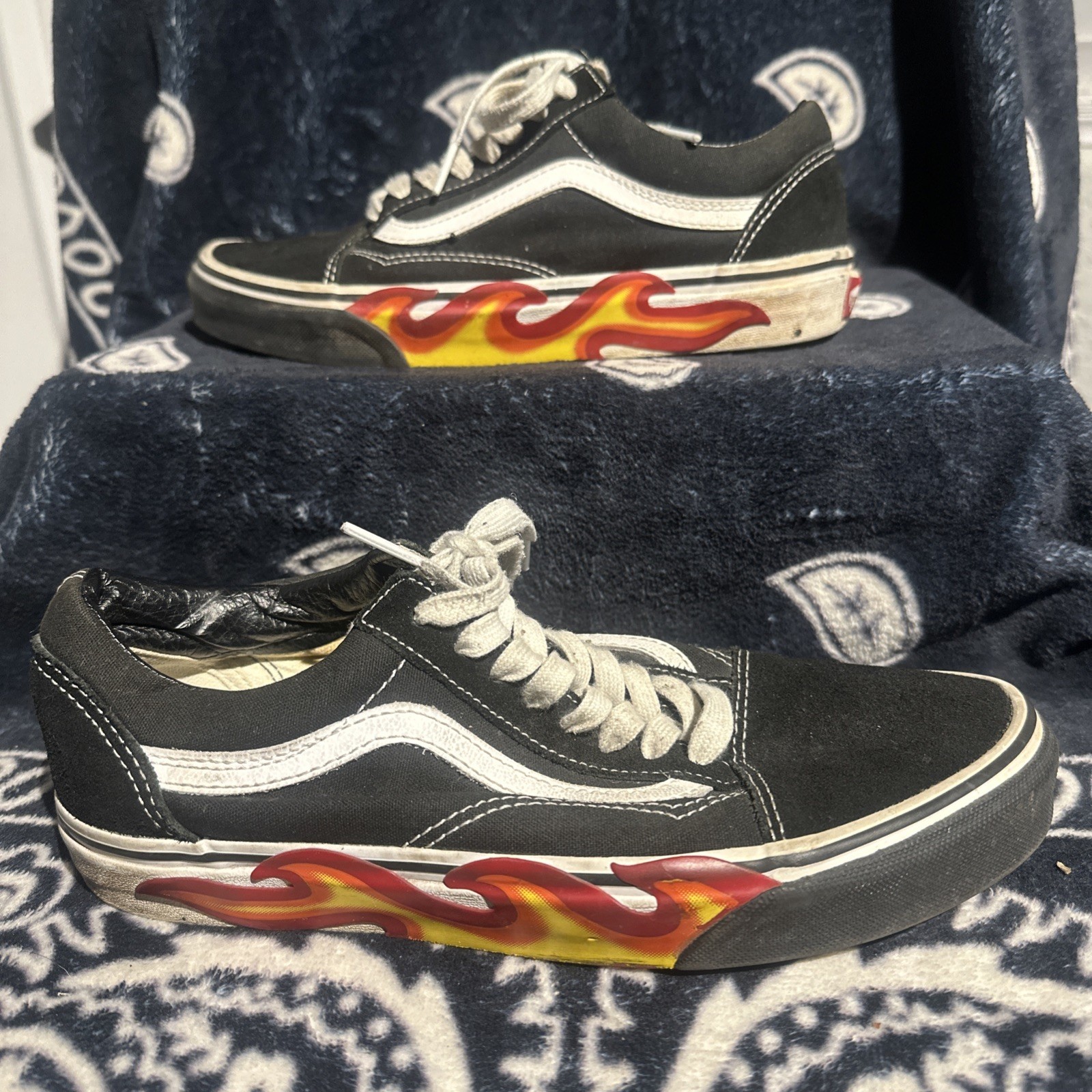 Vans Old Skool 'Flame Cut Out' Sneakers Black True White Size 6.5