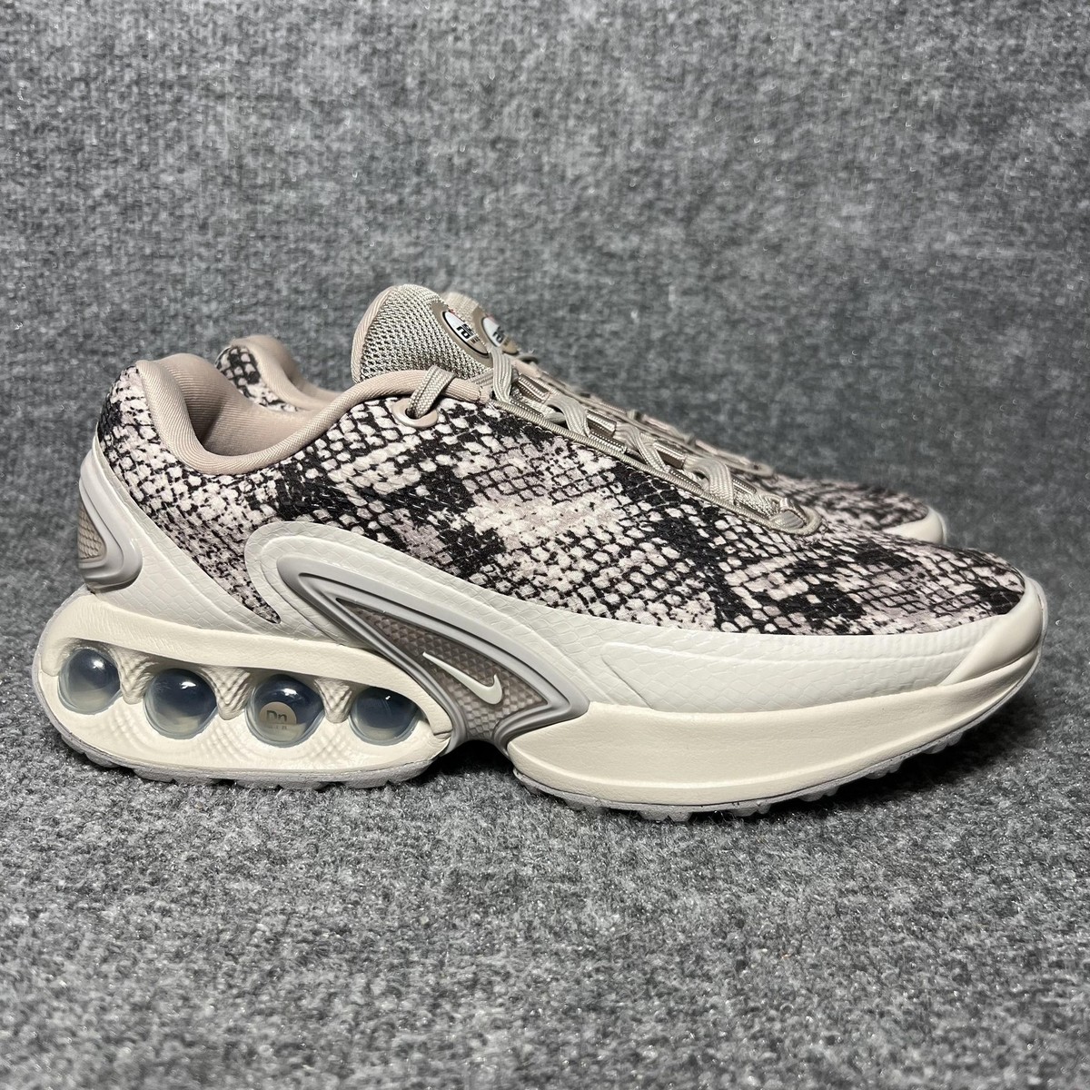 Nike Air Max DN Shoes Womens Size 8.5 Snakeskin Print Cushioned