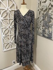 TALBOTS small BOHO PRINTED V NECK STRETCH FIT & FLARE STRETCH DRESS