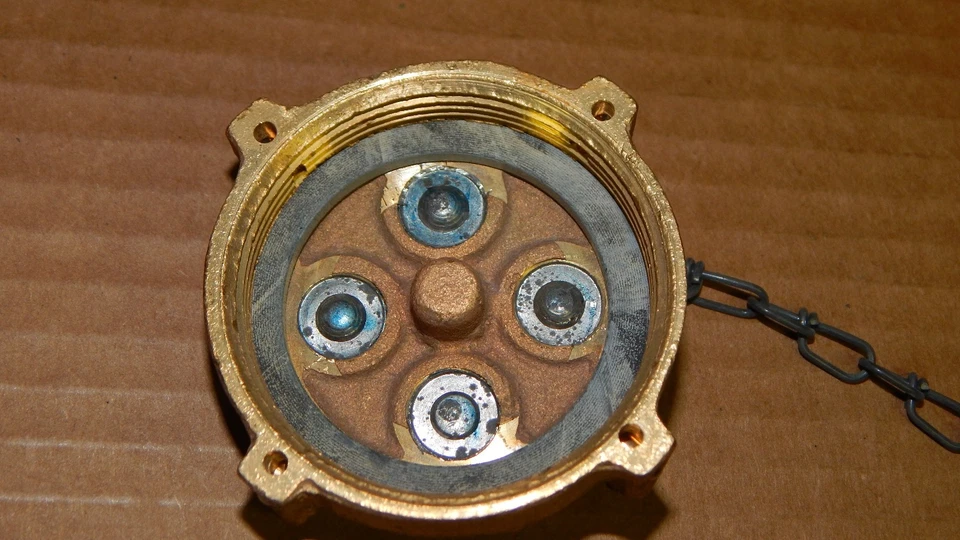 Ford F600 F700 F750 F800 1978 88 sin ventilación emisión evap gasolina tapa combustible nuevo Foto 4 de 4