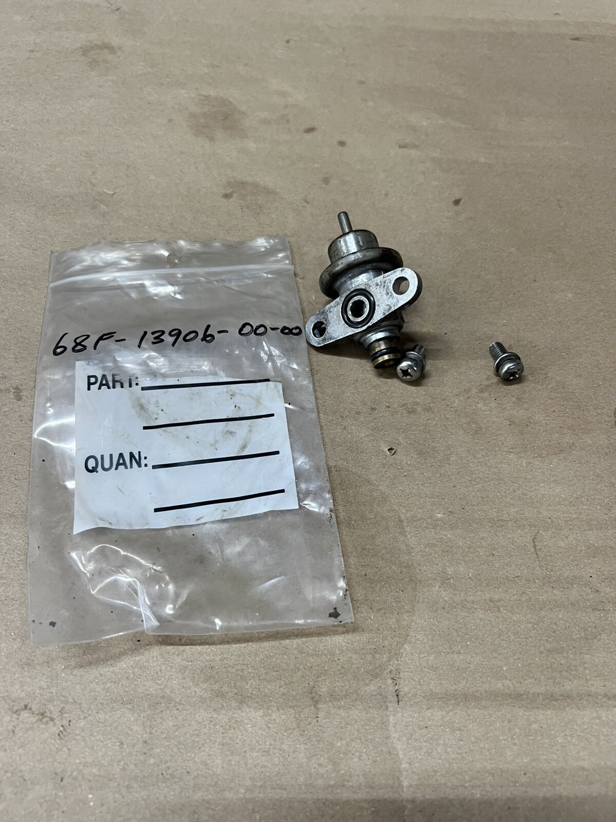 OEM YAMAHA FUEL PRESSURE REGULATOR PN 68F139060000 (B286) eBay