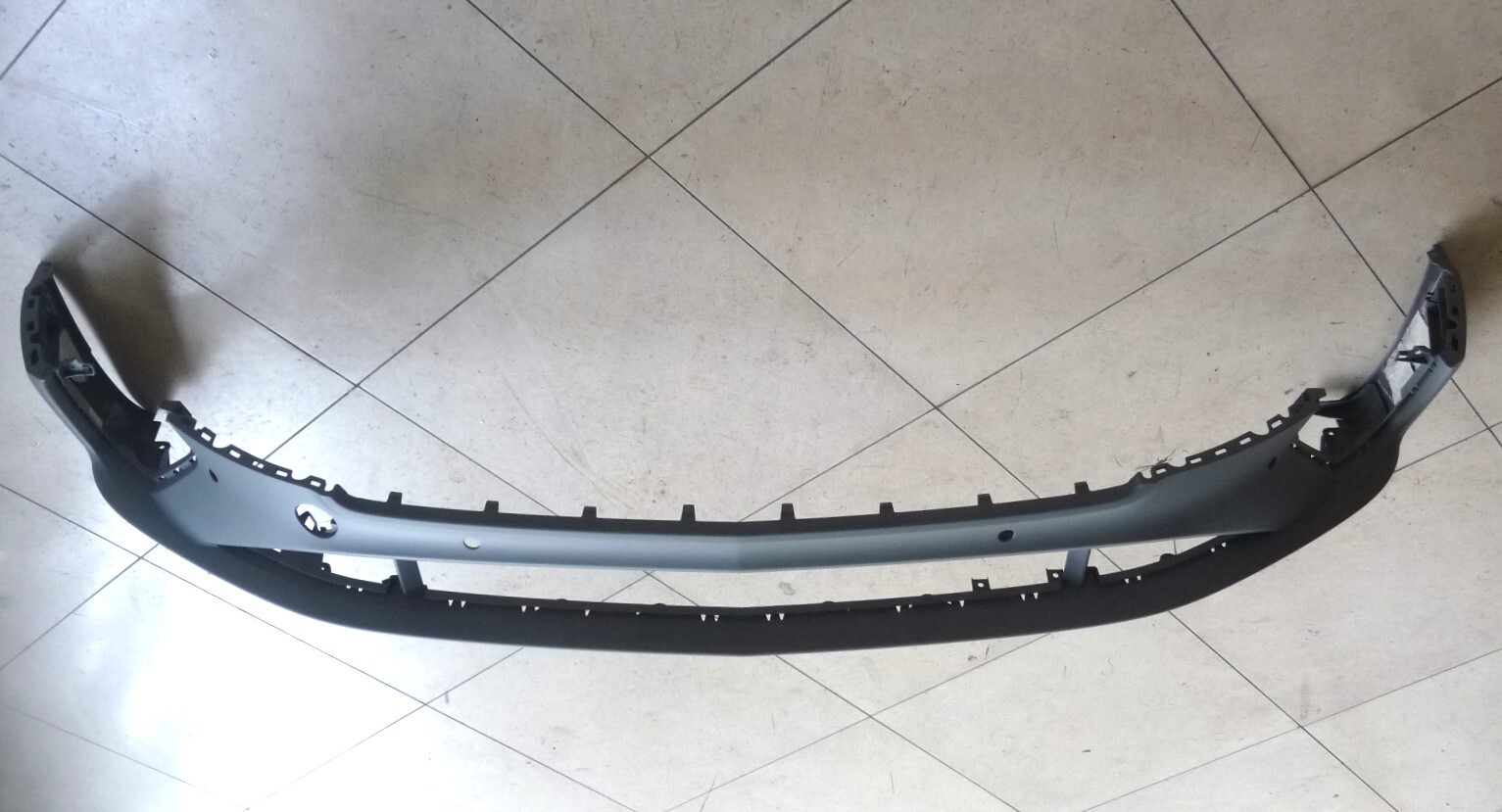2020-2022 Bentley Continental GT GTC front Bumper Cover 3SD807437 OEM H13
