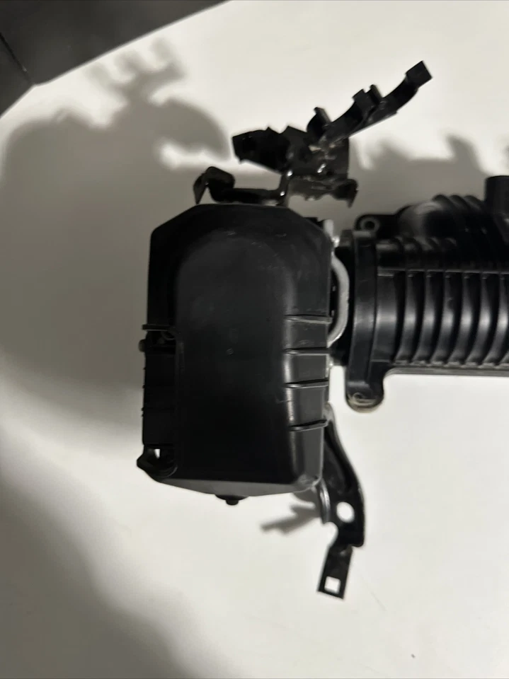 Intake Manifold Turbo 2.0L Fits 18-20 ACCORD 3106816 K20c3 Turbo Touring Foto 2 de 4