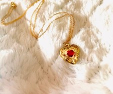 Medaglione a forma di cuore dorato collana portafoto vintage oro antico collana
