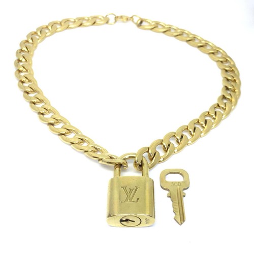 Louis Vuitton Padlock with Chunky Chain Necklace - Picture 7 of 8