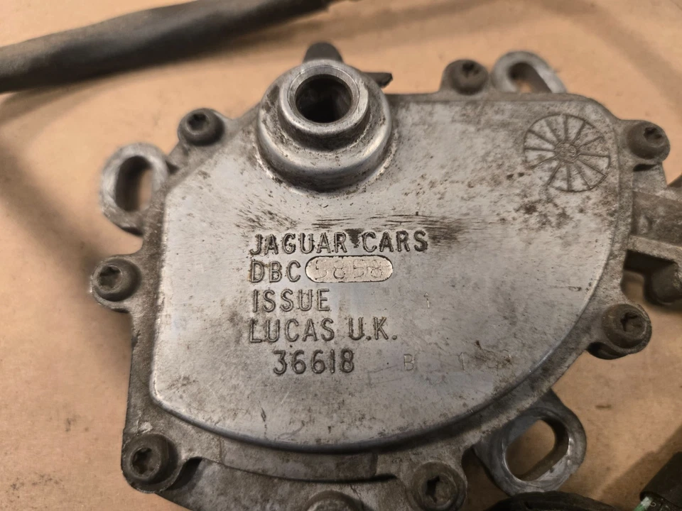 Interruptor de seguridad neutro Jaguar XJ6 DBC5858 Foto 2 de 4