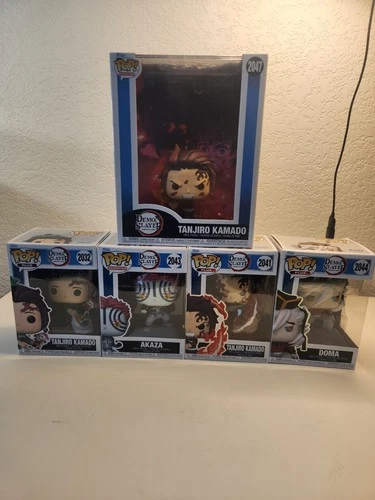 Funko Pop! Demon Slayer - Tanjiro Kamado Cover + 4 Bonus Funko Pops All New
