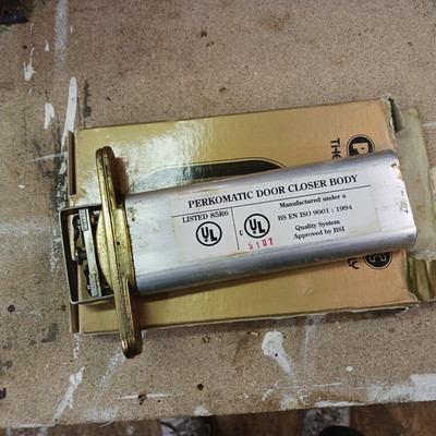 PERKO POWERMATIC TÜRSCHLIESSER MESSING NEU UNBENUTZT ALTBESTAND
