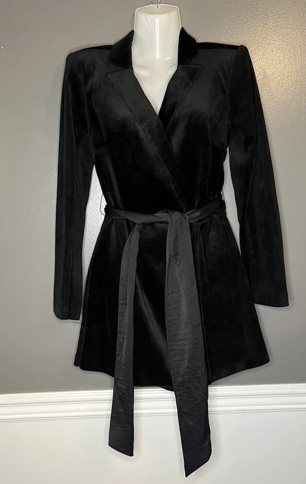 Express Women’s Size 6 Velvet Wrap Belt Open Back Blazer Romper - Image 4 of 4