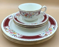 Homer Laughlin "Majestic" 3 ~ 9 1/8" Luncheon Plates, 1 teacup, 3 saucers