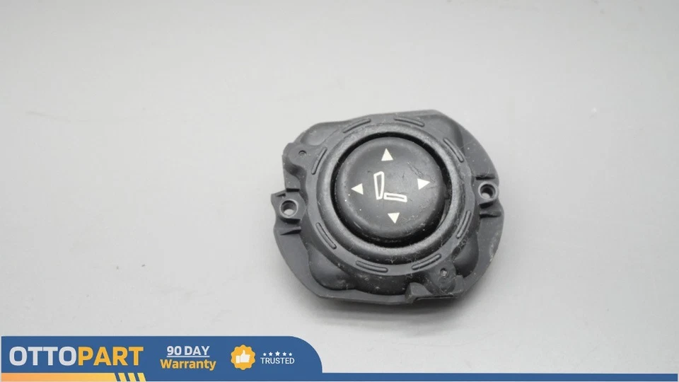 2003-2013 Maserati Quattroporte M139 Rear Right Seat Adjustment Switch OEM - Image 2 of 4