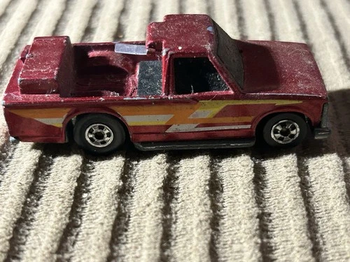 Vintage 1984 Hot Wheels Crack Ups Chevy Pick Up Truck Back Biter Red With Camper