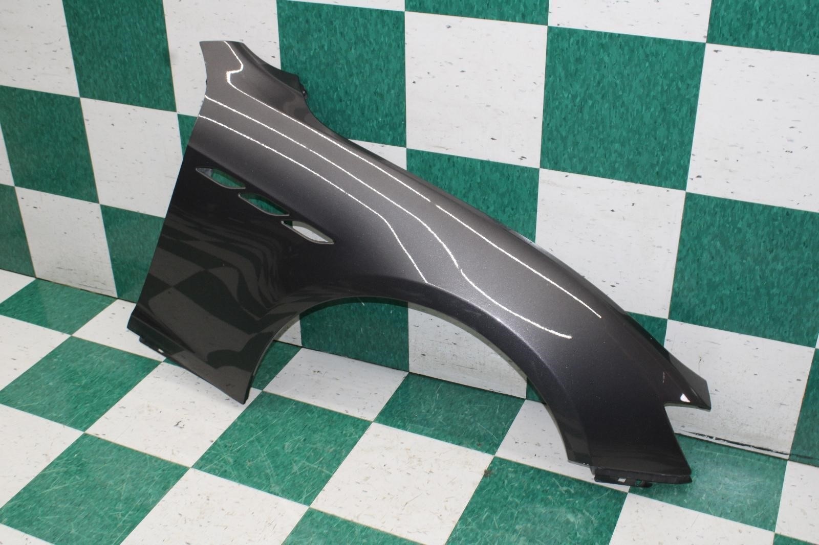 Maserati Ghibli 2014-2017 Front Right Fender Gray