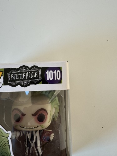 Funko Pop Beetlejuice - Beetlejuice 1010 Glow in the Dark Limited Edition - Bild 4 von 11