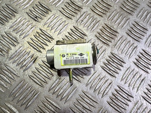 BMW 5 Touring E61 A/C Conditioner Expansion Valve 64116964286 3.00 33870486