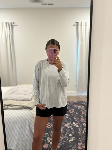 Lululemon Heather Gray Long Sleeve Tee Size Medium