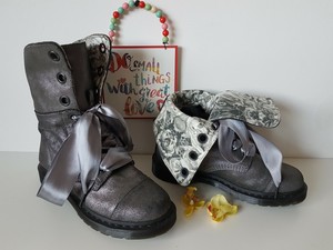 dr martens glitter argento