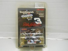 2001 Action Dale Earnhardt GM Goodwrench Service Plus Oreo 1/64 RACE CAR
