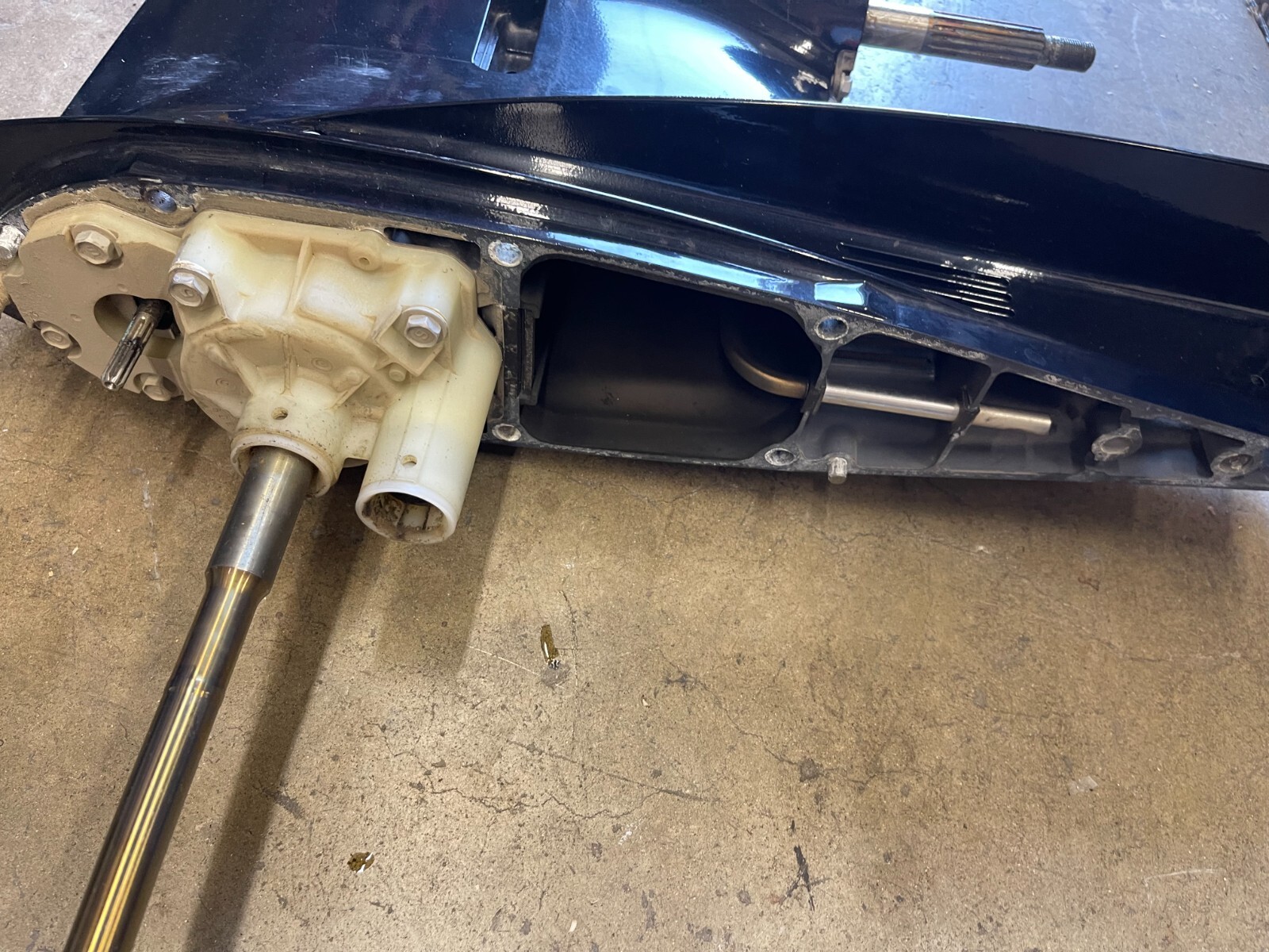 90 DAY WARRANTY OEM Yamaha 4 Stroke 225 250 300 Lower Unit 6CE 45300 90-day-warranty-oem-yamaha-4-stroke-225-250-300-lower-unit-6ce-45300
