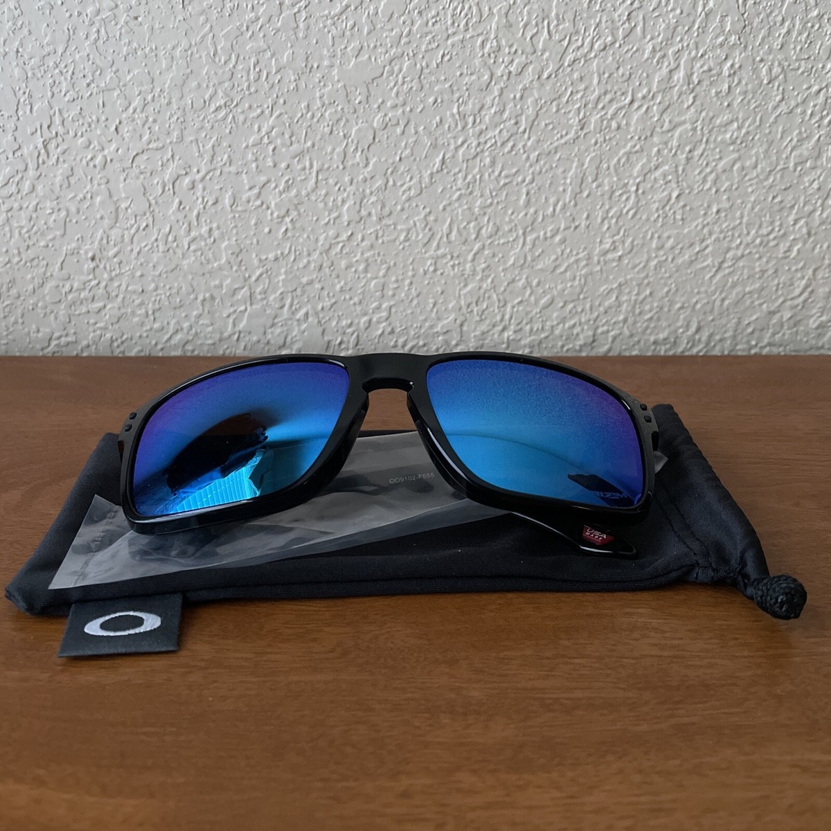 Oakley Men Oo9102-F555 57-18 137 Holbrook Polarized Square