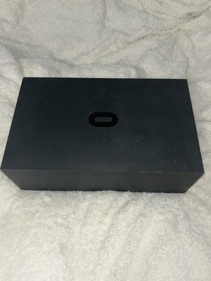 Meta Oculus Quest 1 VR Very Used, No Batteries, No Adapter, Unknown GBs