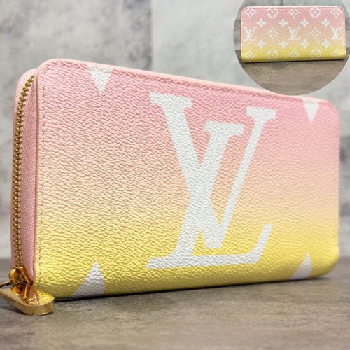 2021 Limited Edition Louis Vuitton Monogram Zippy Wallet