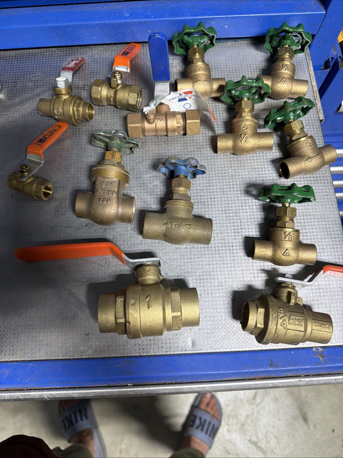 1/2 in. solder brass gate valve, water shut-off,  1/2 in. sweat valve lot