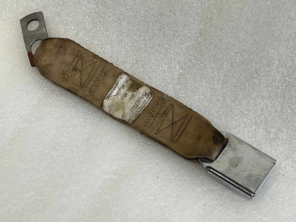 Jeep Grand Wagoneer 1986 1987 1988 1989 1990 1991 hebilla de cinturón de seguridad central trasero Foto 3 de 4