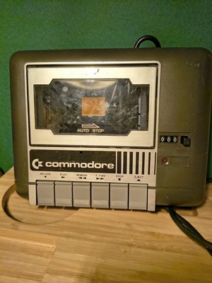 C64 DATASSETTE Commodore LAUFWERK Box 