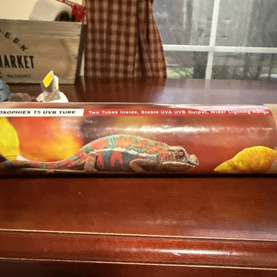 2 Pack T5 UVB 10.0 Reptile Light 8W UVA UVB Fluorescent Lamp Tube UVB