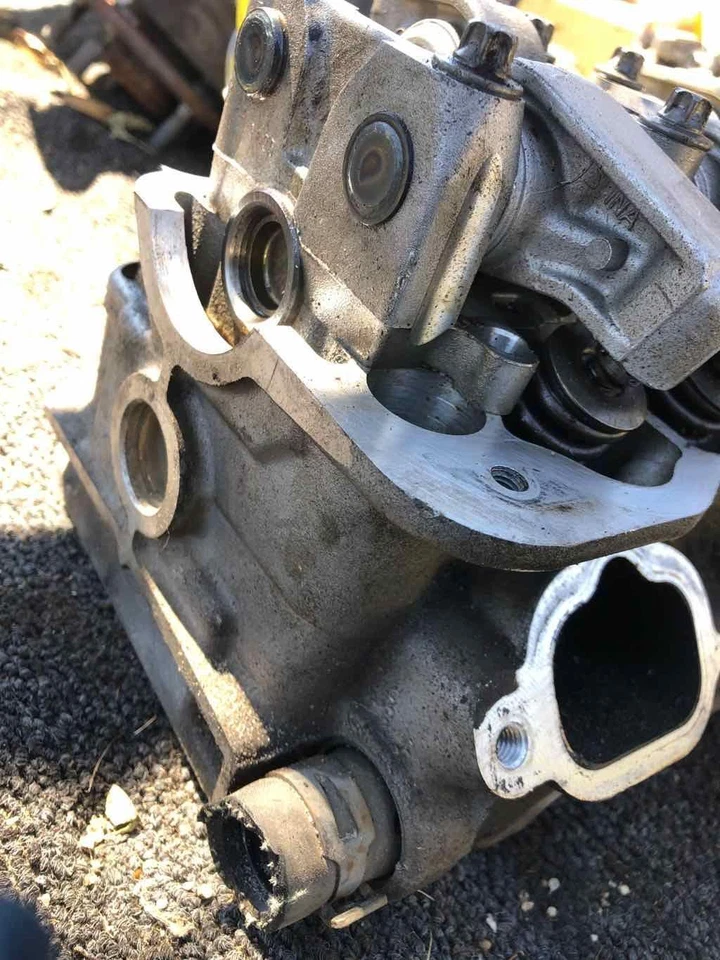 Mercedes Benz CLS500 1999-2011 culata del motor lado izquierdo del conductor 5,0 L LH Foto 4 de 4