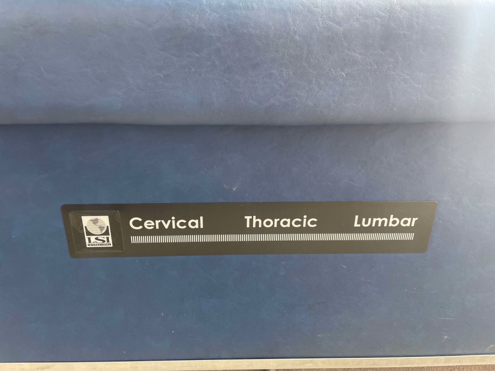 LSI Armedica Quantum 400 Intersegmental Traction Roller Massaage Table