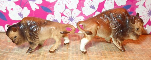 2-TEILIGES SET VINTAGE MINIATUR KNOCHEN PININA MUTTER & BABY BÜFFELFIGUREN GEBROCHENES BEIN - Bild 2 von 5