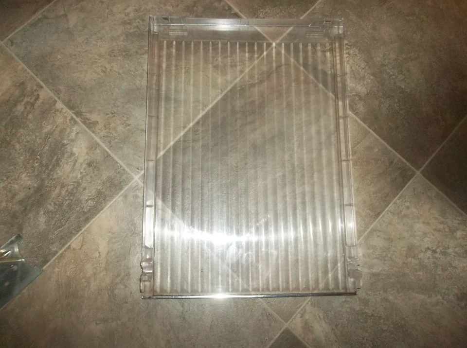 КРЫШКА ЯЩИКА ХОЛОДИЛЬНИКА HOTPOINT 463465 ОТ МОДЕЛИ CTF21GBB. - Изображение 2 из 2