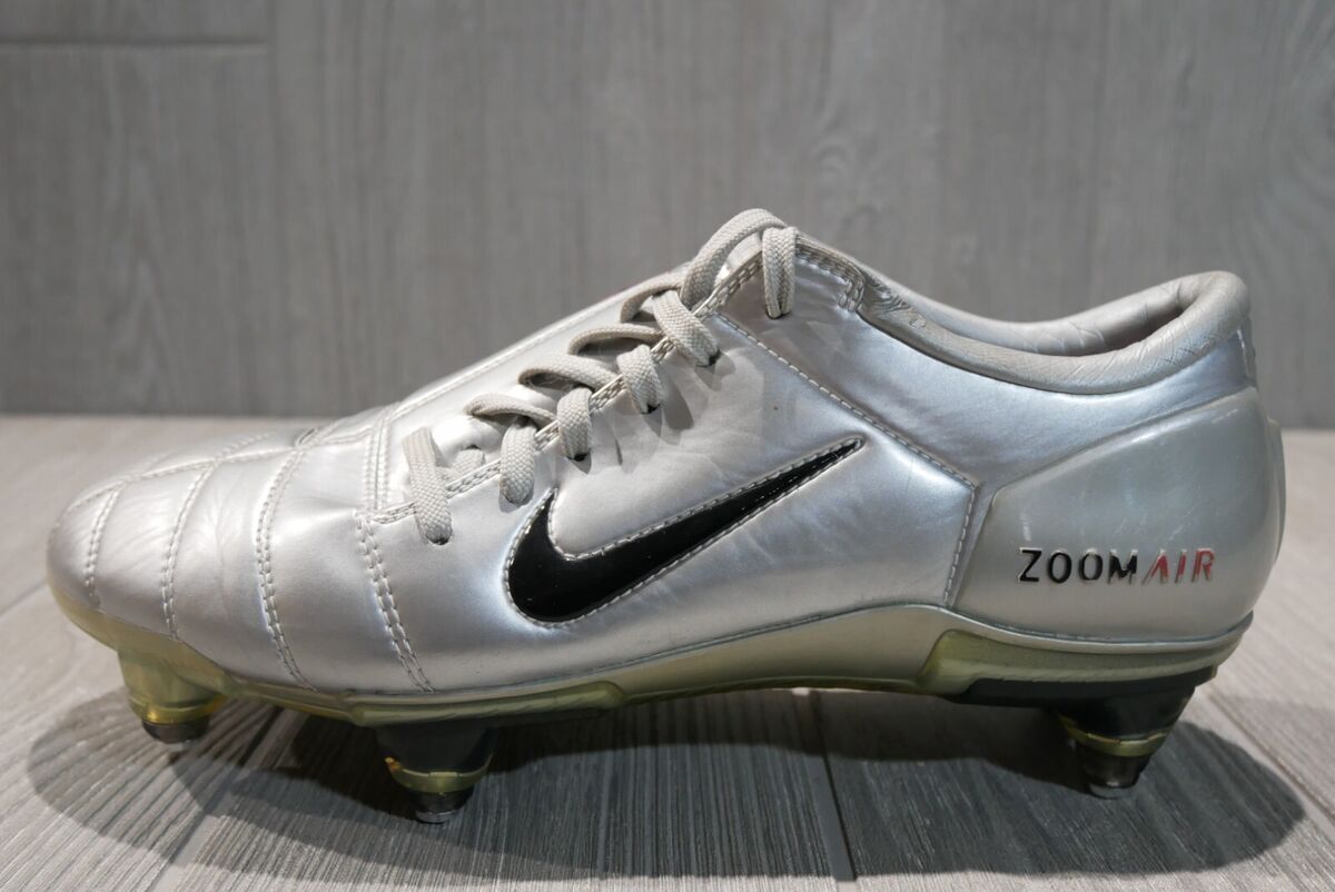 New Rare Nike Air Zoom Total 90 SG 2004 Silver Mens Cleats New Rare Nike Air Zoom Total 90 SG 2004 Silver Mens Cleats