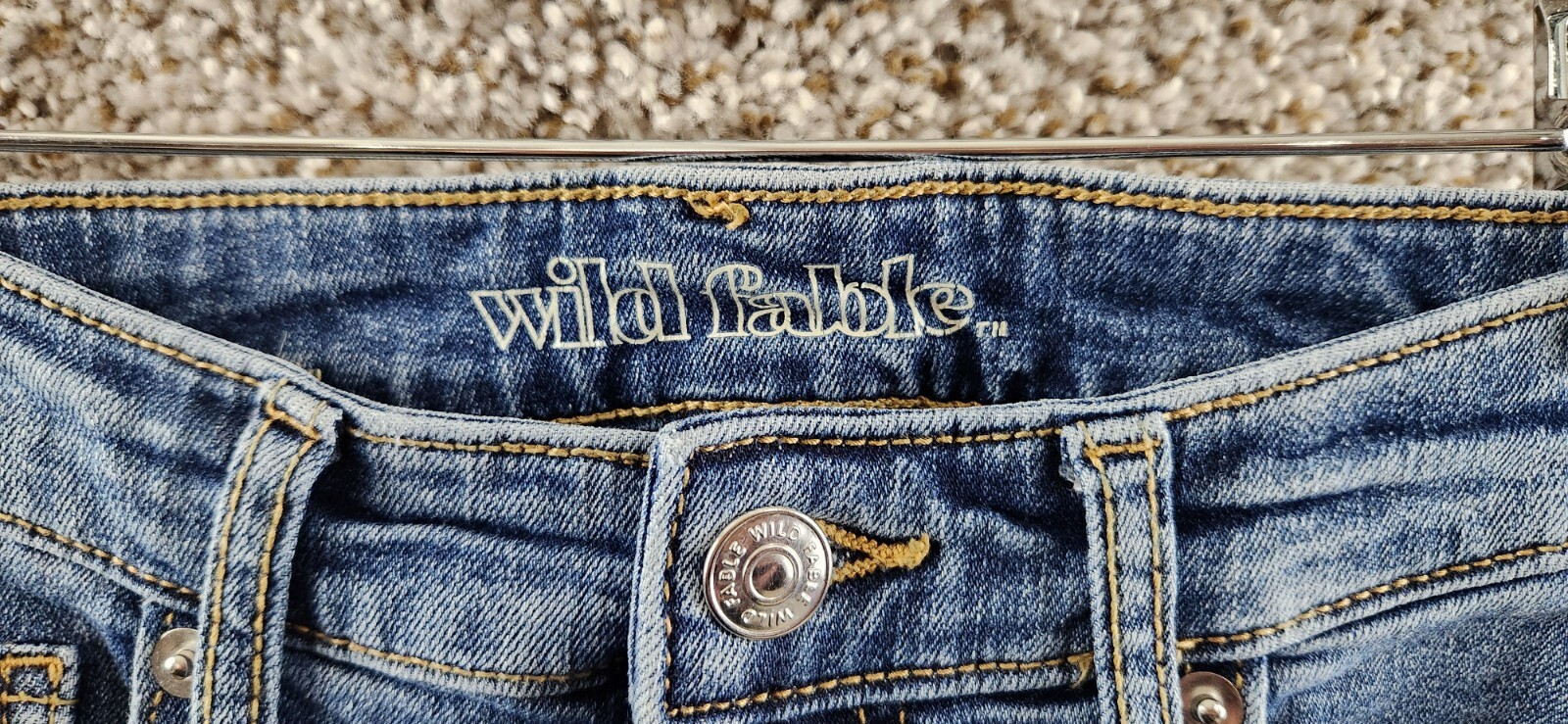 Wild Fable Skinny Jeans Blue Denim 26R Distressed Side Stripes Women's Size 2