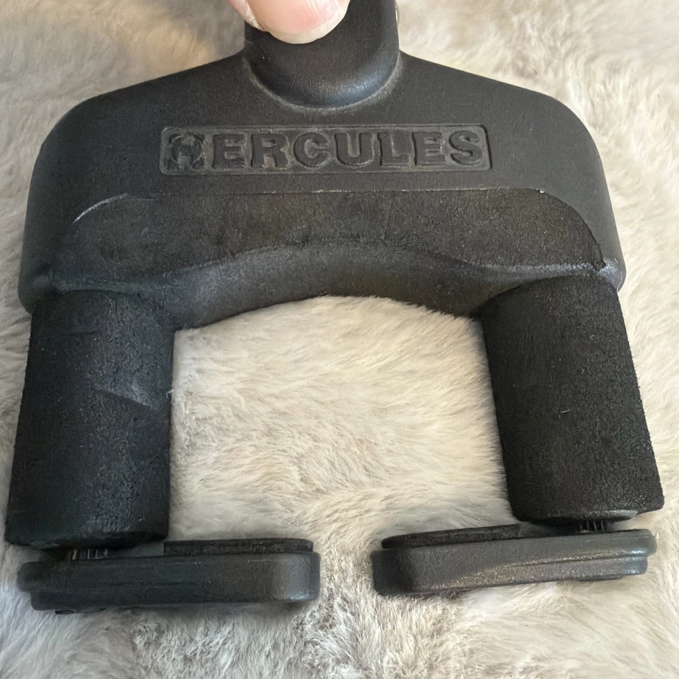 Настенная вешалка для гитары Hercules с деревянным основанием хорошее состояние товара - Изображение 4 из 4