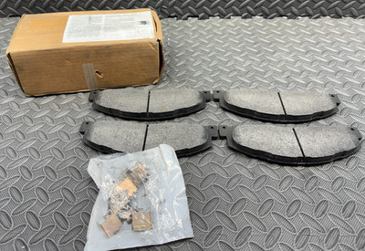 OEM Motorcraft BRF-1328 Front Brake Lining Kit For 2008-2025 Ford E-350 / 450