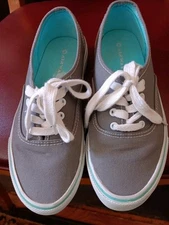 Vintage Airwalk Canvas Skateboarding Shoes US Unisex Size 7 Grey/White/Teal