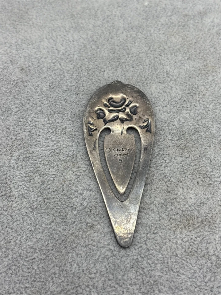 Marcador vintage de plata de ley S. Kirk & Son con monograma de rosas Foto 3 de 4