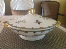 COVERED SERVING DISH OR TUREEN BY UC LIMOGES FRANCE EXCELLENT COND