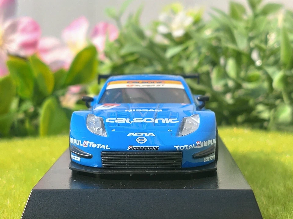 Super GT 2005 / Calsonic Fairlady Z / Nº12 B.Treluyer & Y.Ide / 1/64 / Kyosho Foto 4 de 4