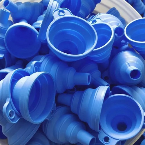 Universal Blue Car Accessories Water Oil Funnel Diesel Petrol Foldable Funnel - Picture 4 of 5