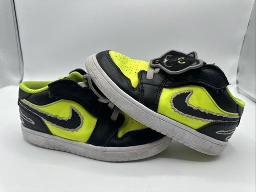Nike Air Jordan 1 Low Alt SE Boys 2Y Shoes Black Cat Energy DX6667-701 Yellow - Picture 2 of 12