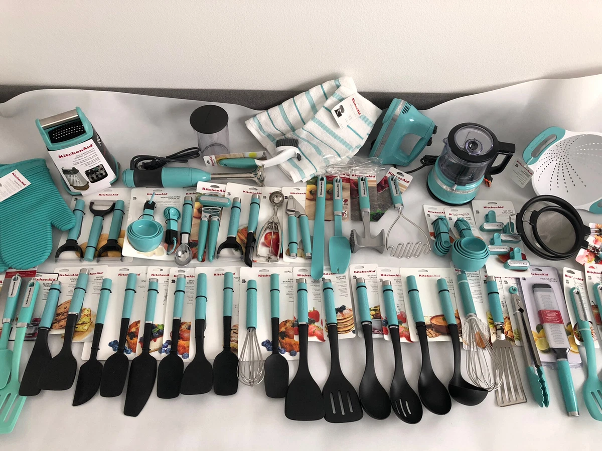 KitchenAid Aqua Sky Utility Whisk - Everything Turquoise  Kitchen aid,  Blue kitchen utensils, Cool kitchen gadgets