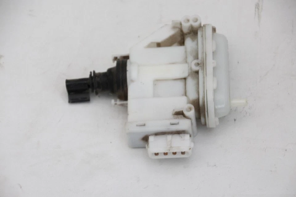 Actionneur central avant gauche VW PASSAT 35i 41073 - Photo 2/3